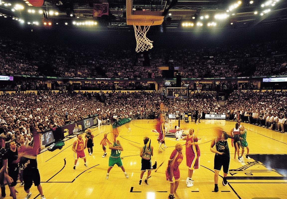 2003湖奇巅峰对决：科比奥尼尔VS詹姆斯篮球传奇之战(图1)